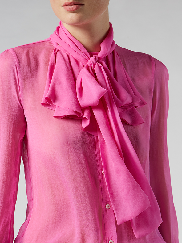 Blusa de chiffon de seda rosa com babados